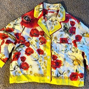 100% Authentic Dolce & Gabbana silk long sleeve top with floral toddler.